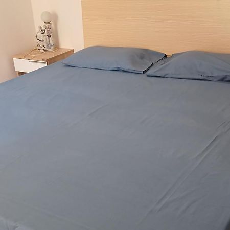 Nayuha Apt B Flic-en-Flacq Екстериор снимка